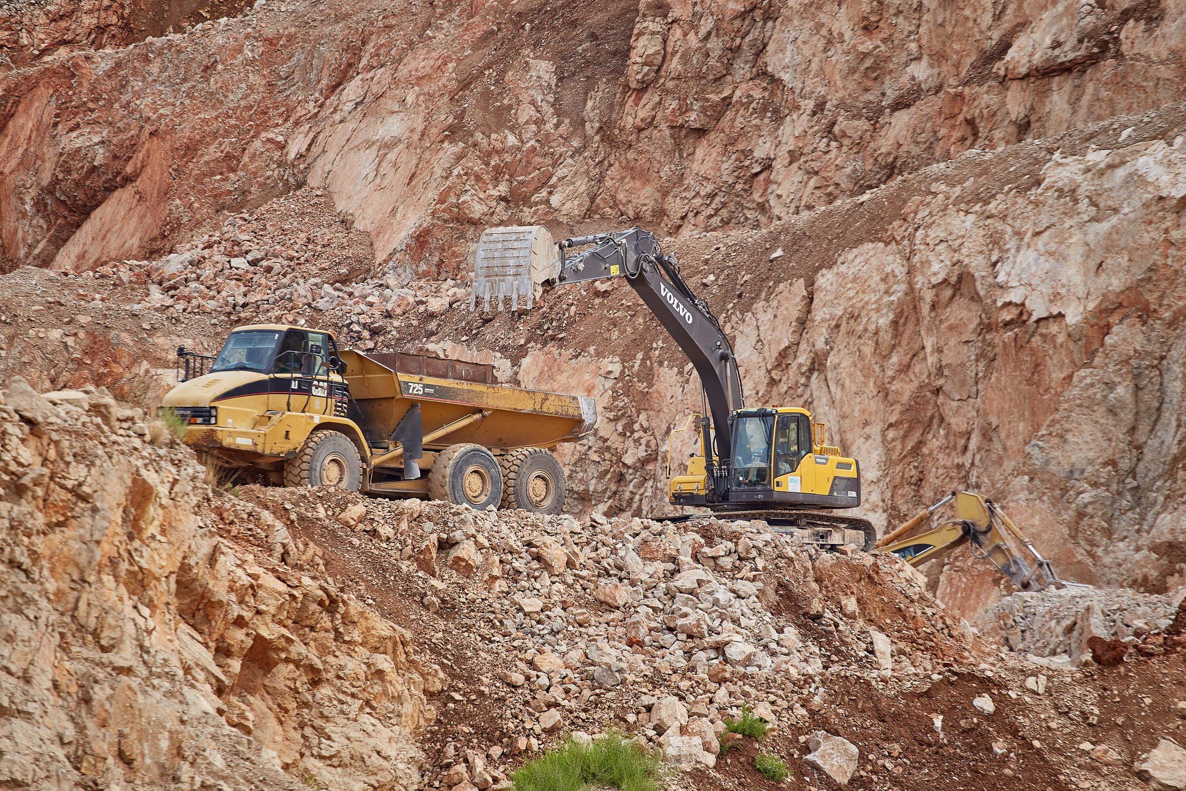 Euromix Industrija stone quarry excavation